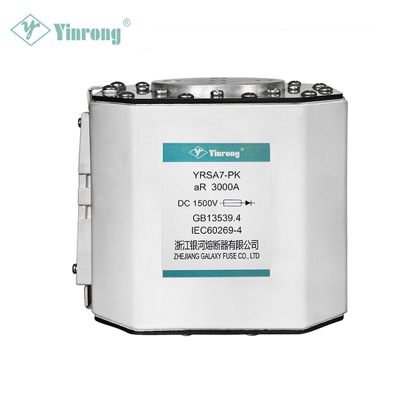 Zer da abiadura handiko gorputz karratu bat eta zergatik da kritikoa erdieroaleen babeserako